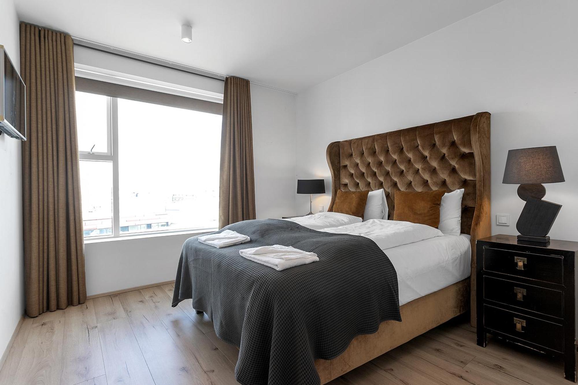 Spacious Luxury 3br With 2 Bathrooms 1003 *