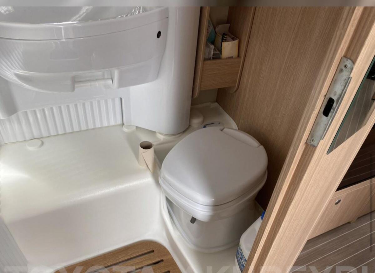 Camper 2018 Fiat Capron A72 Model Apartment