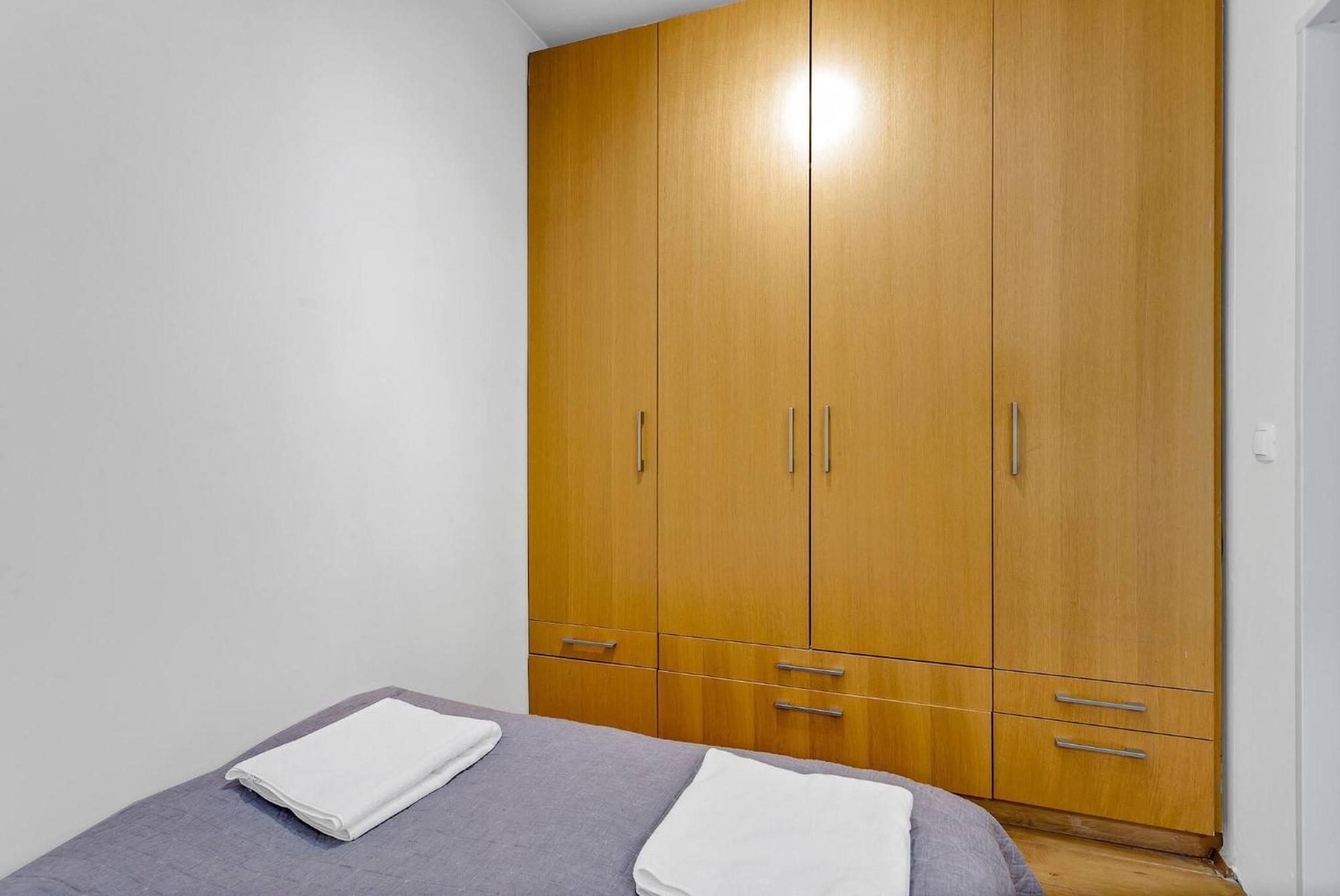 Apartment Rooftop Balcony -amz View - Lrg 2 Bedroom -free Parking