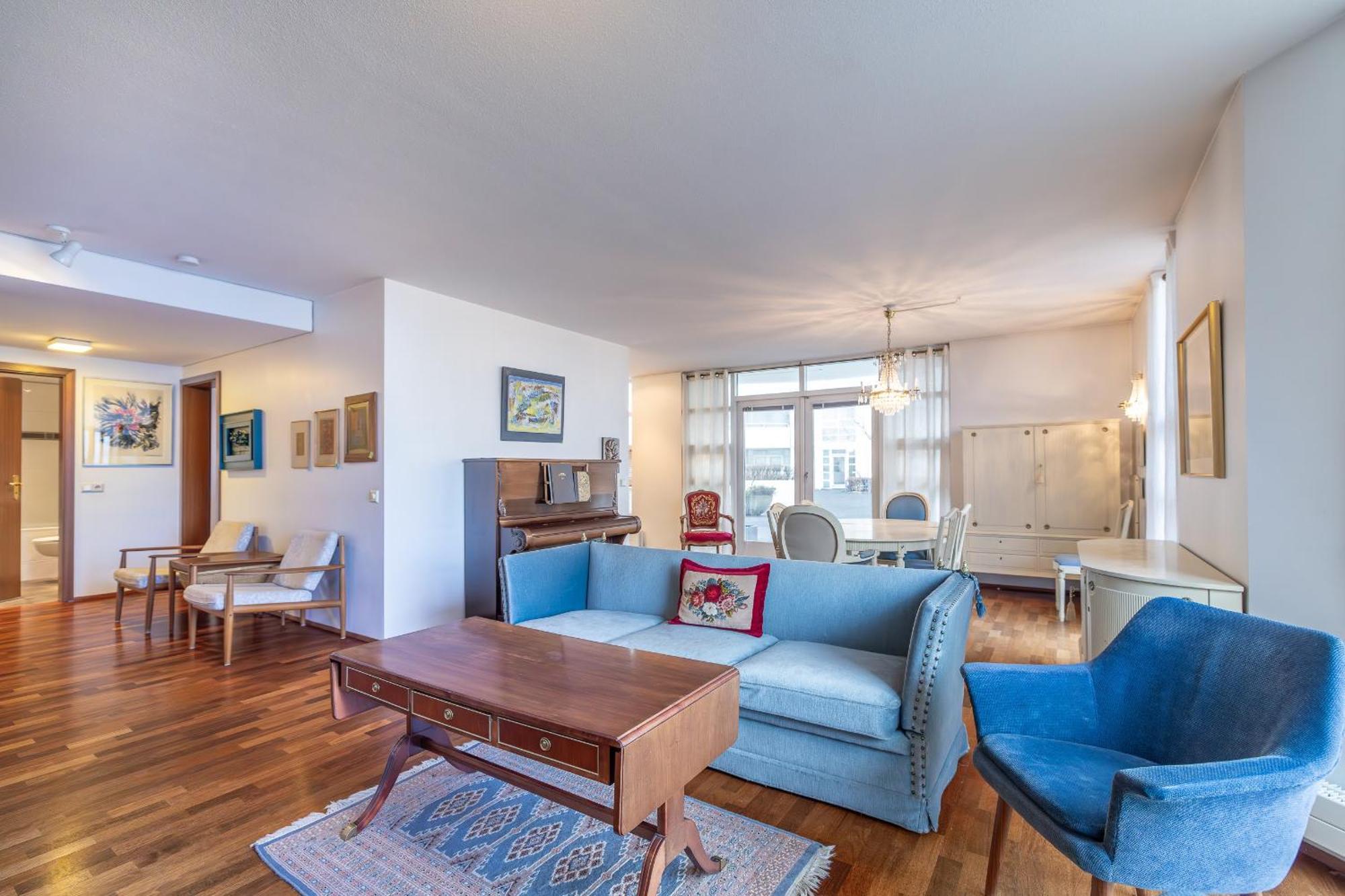 Stylish 2br With Parking In The Heart Of *