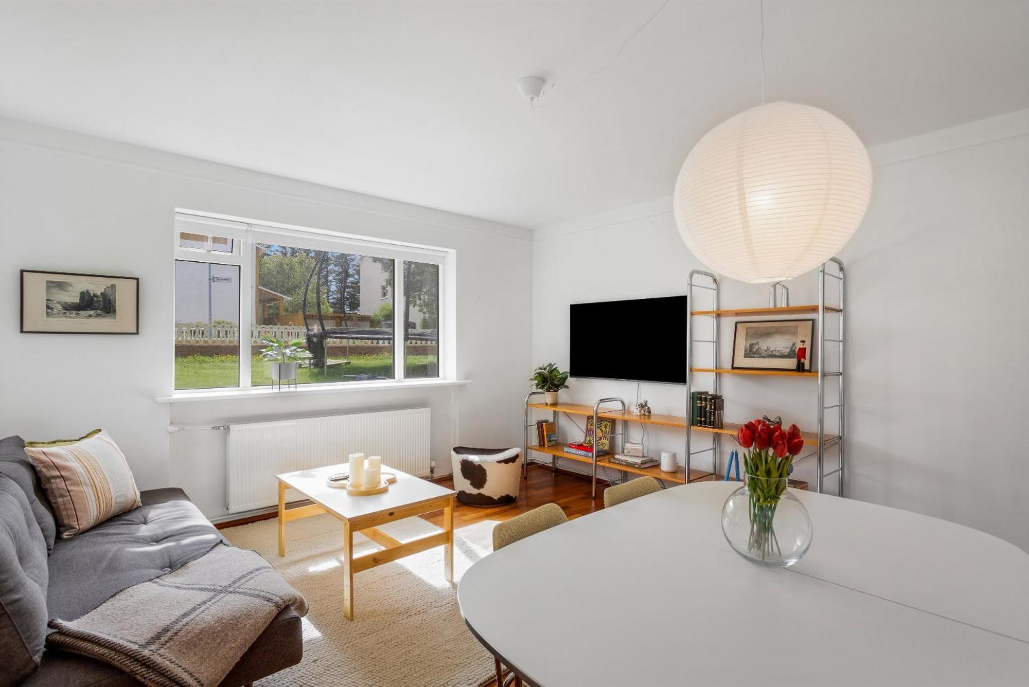 Stylish 2br Close To Center Apartment