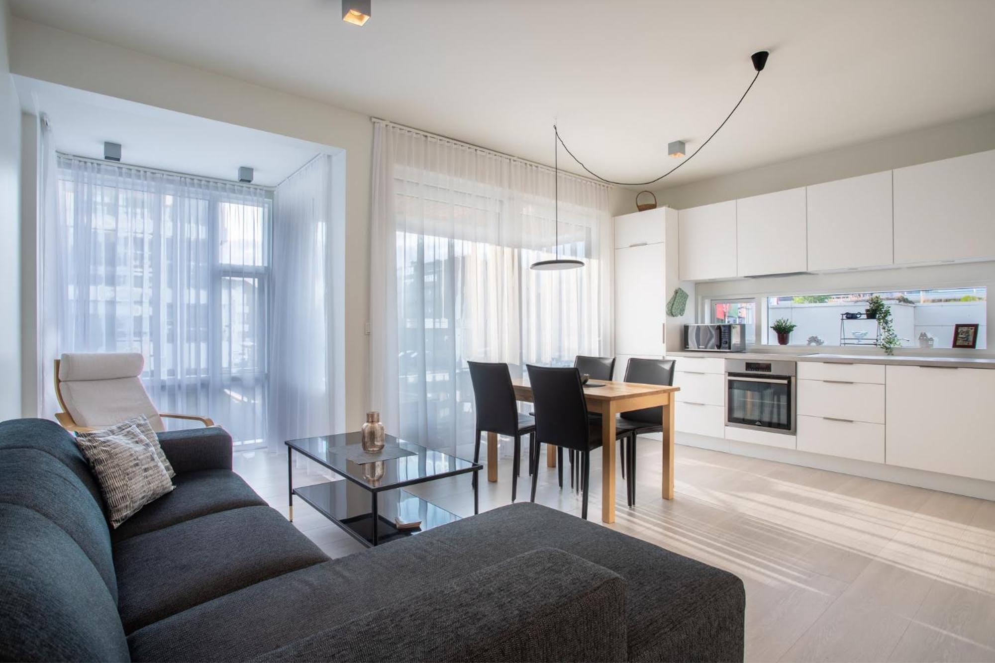 2br With Free Parking Apartamento