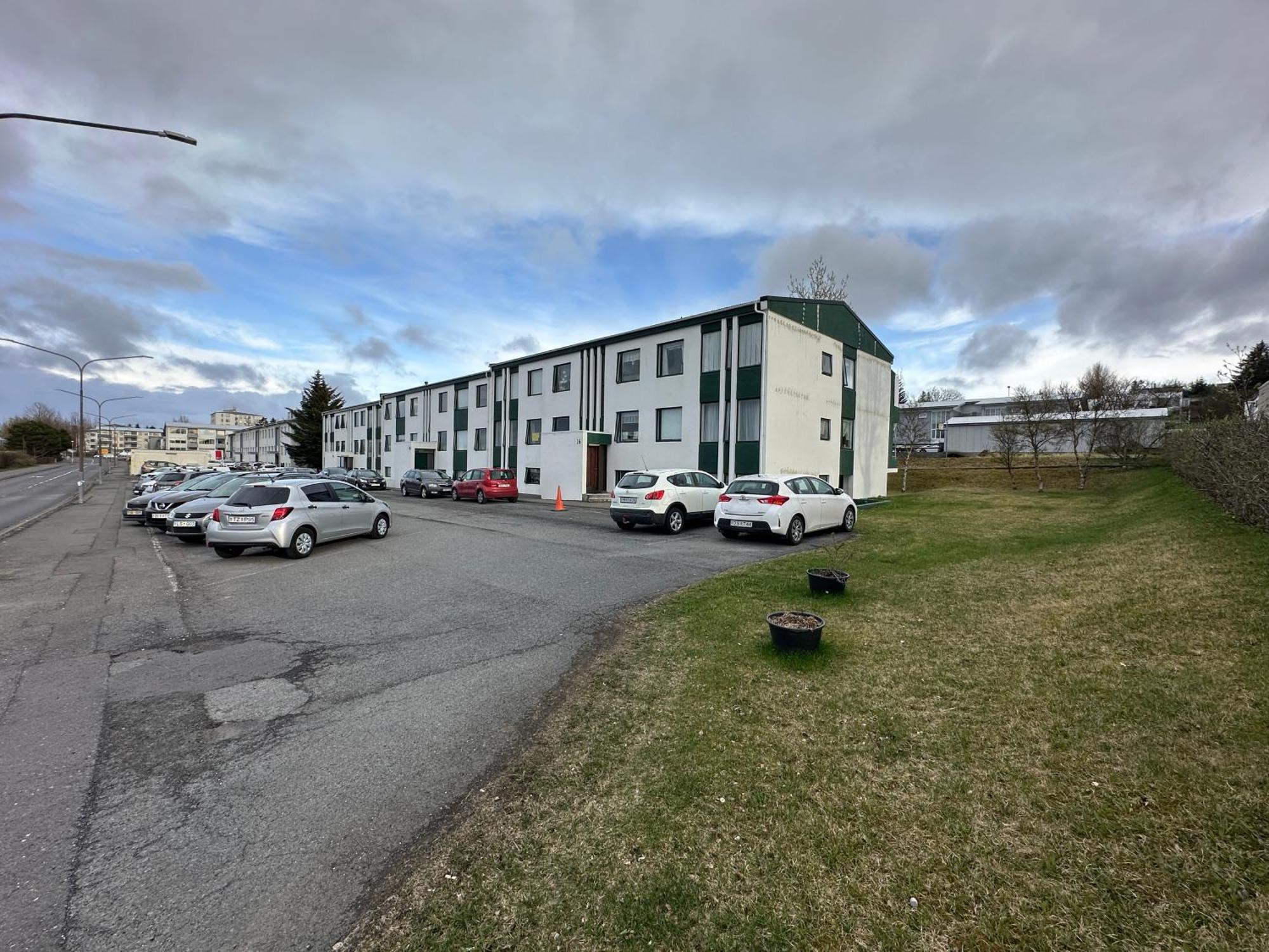 Cosy And Family Friendly In Kopavogur - Birta Apartamento *