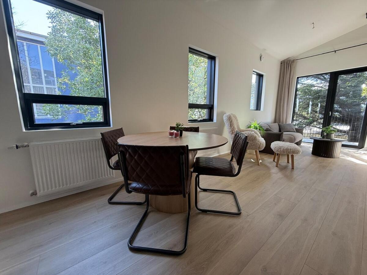 Downtown Modern Luxury 101 Apartment *
