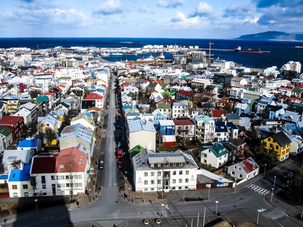 Freyja & Reykjavik