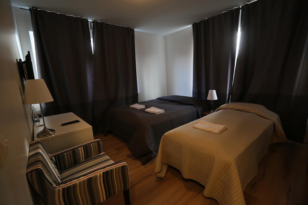 100 Iceland Hotel Reiquiavique