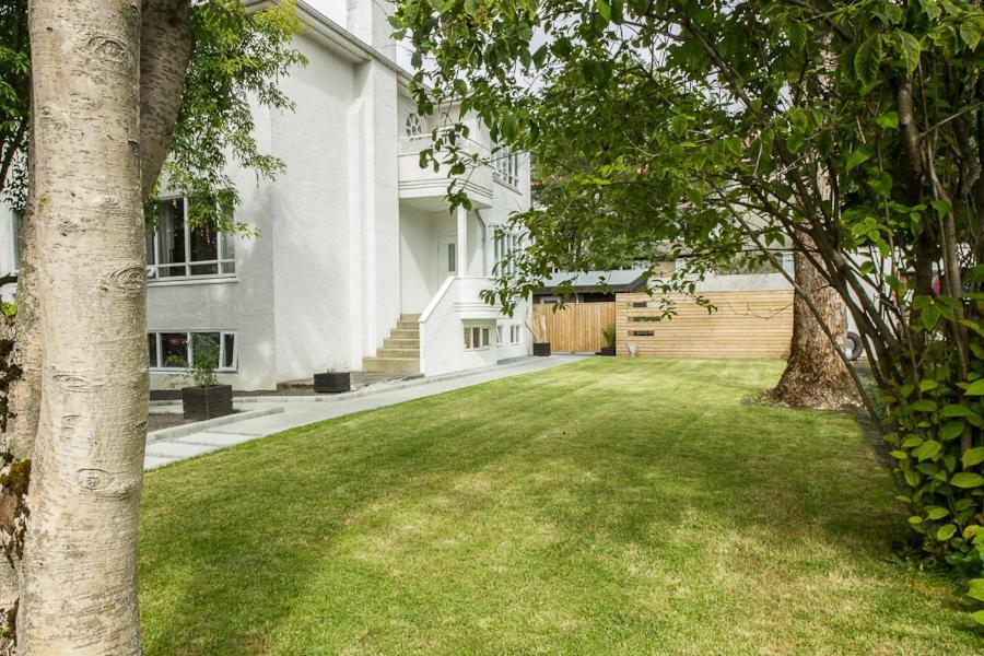 Smaragata Guest house