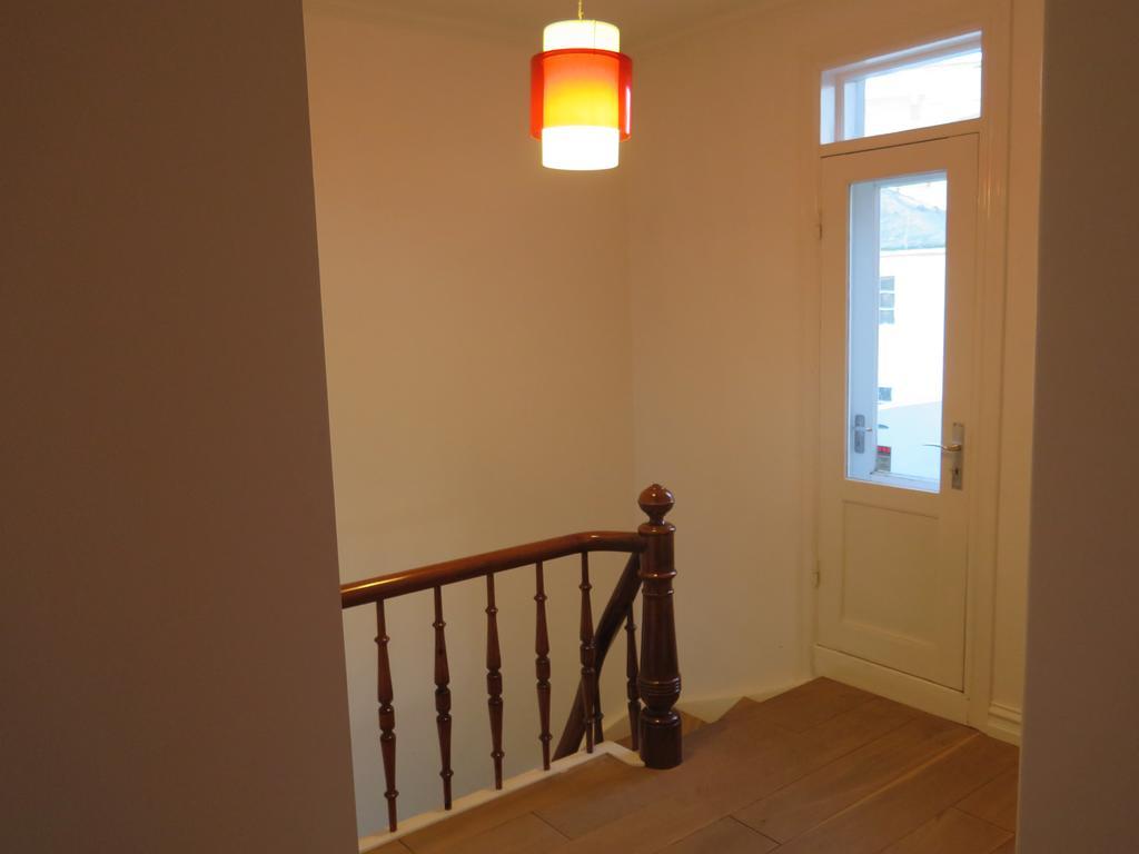 Apartment 32 Tungata