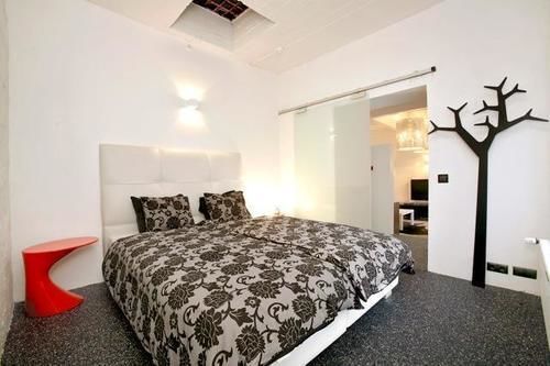 K Apartment *