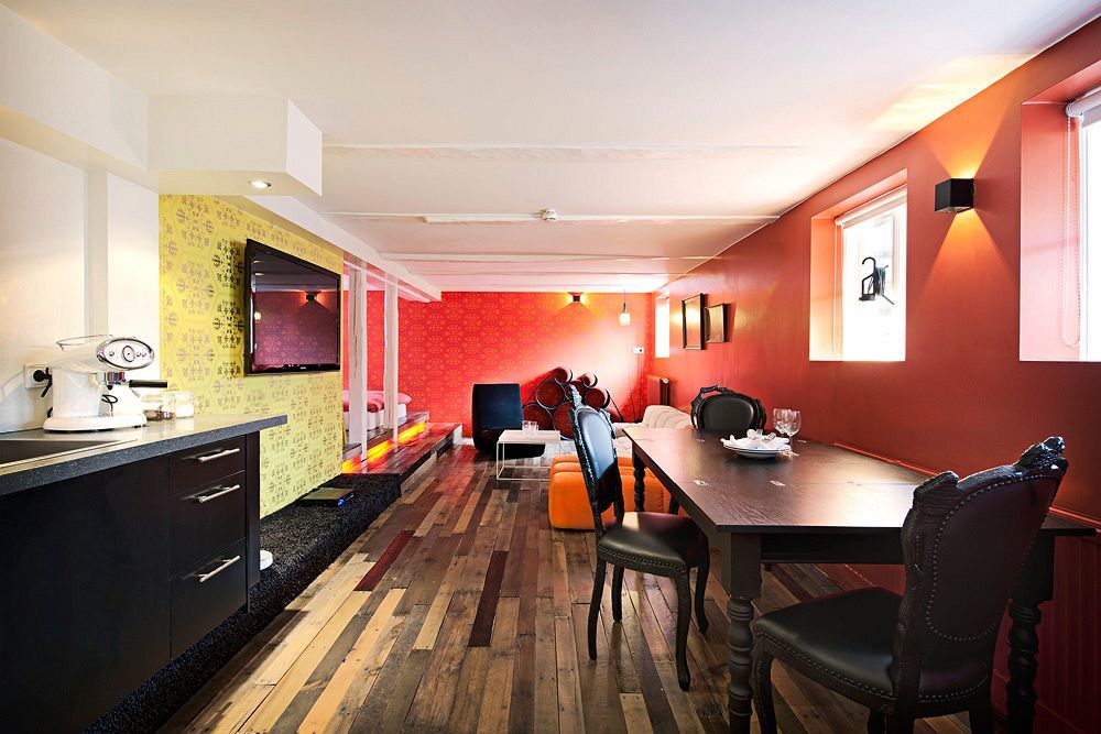 K Apartment