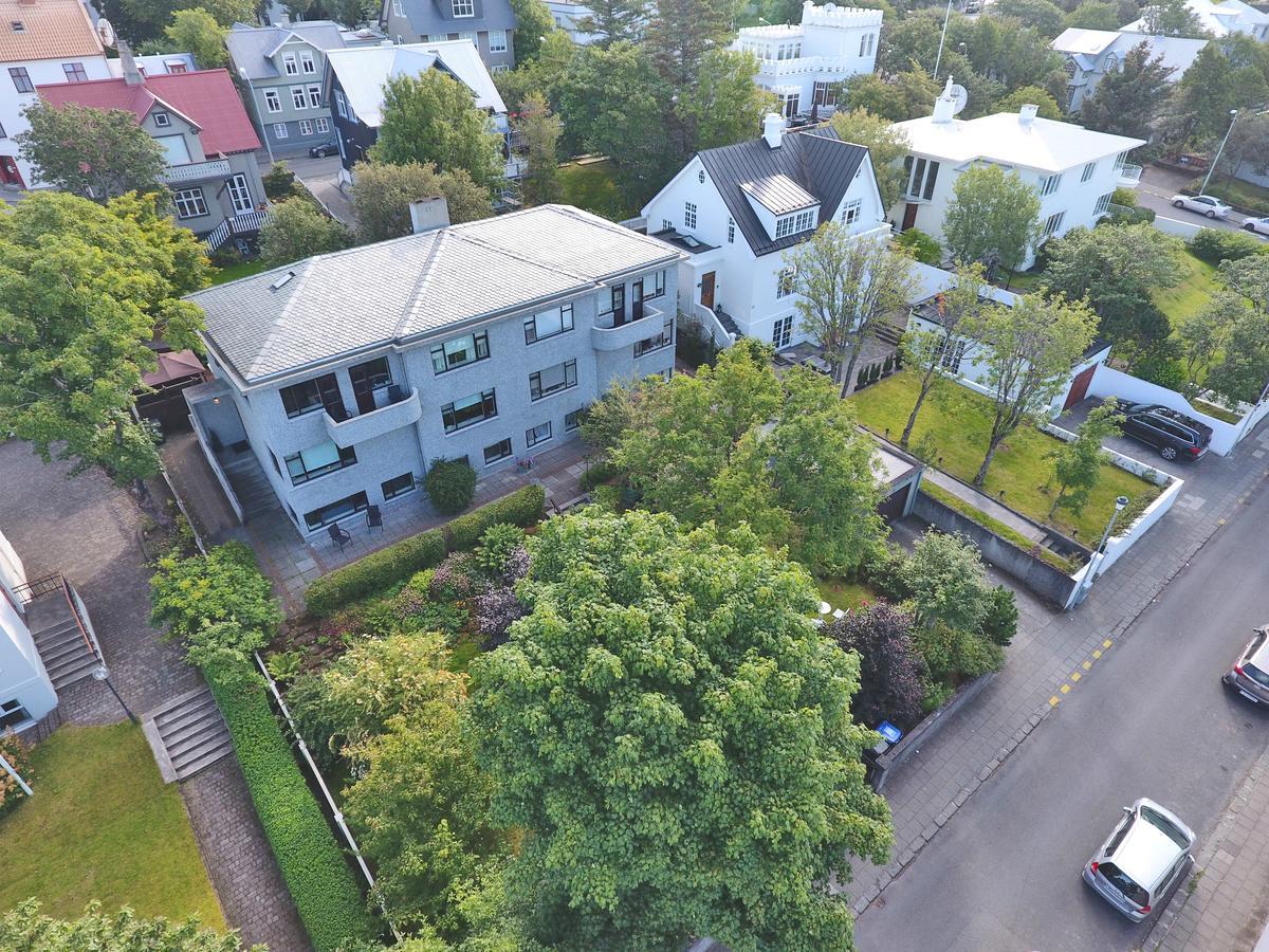 Lena Apartment