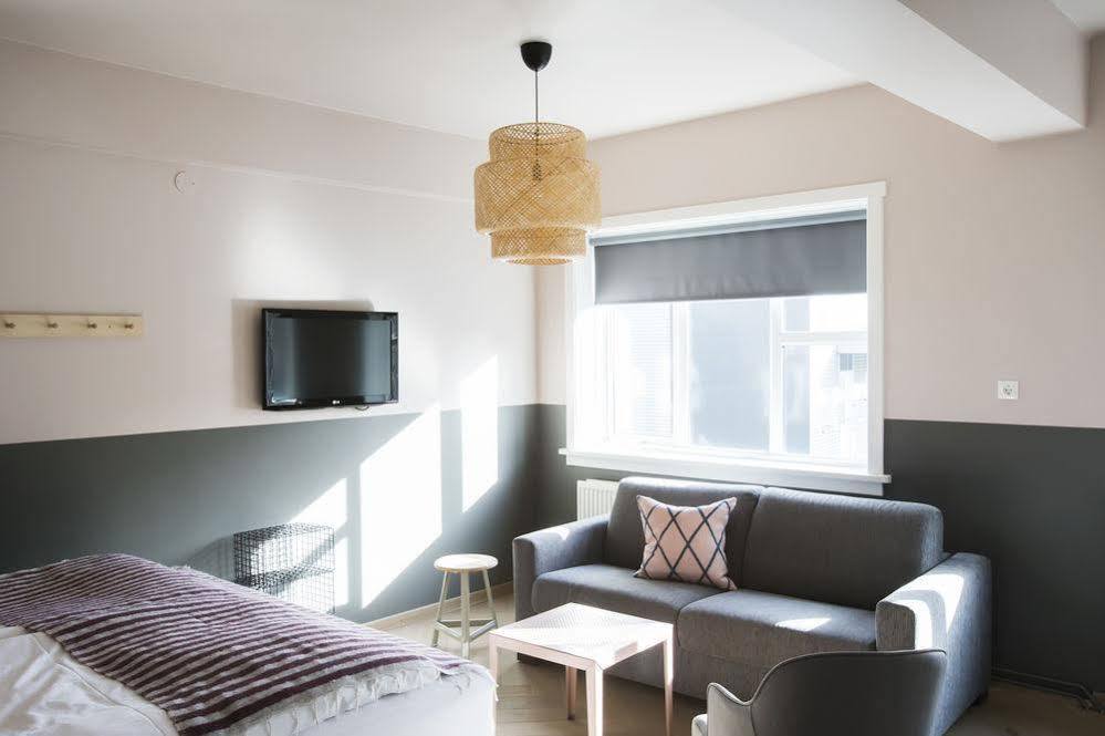 The Swan House - * Reykjavik