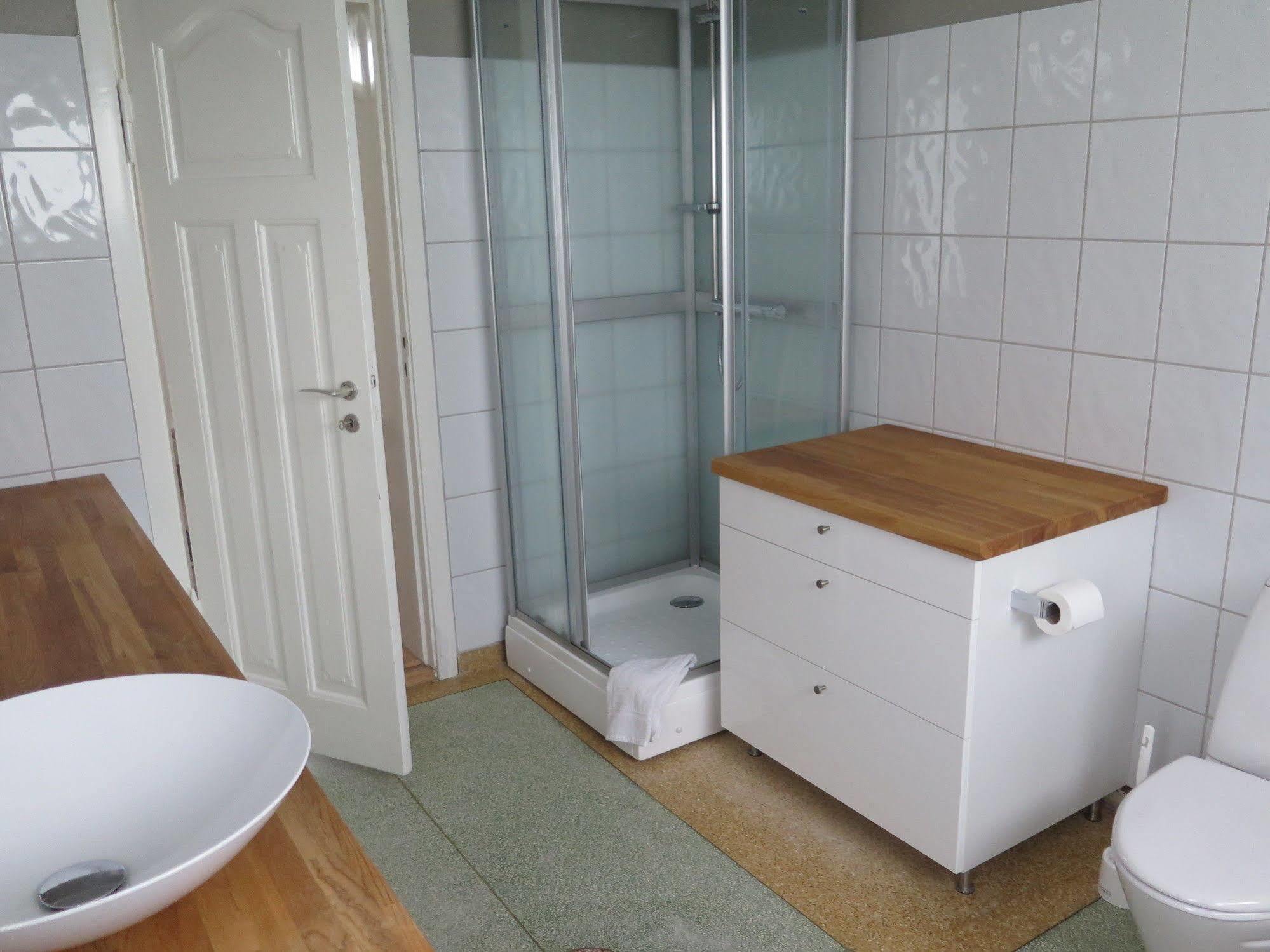 32 Tungata Apartment