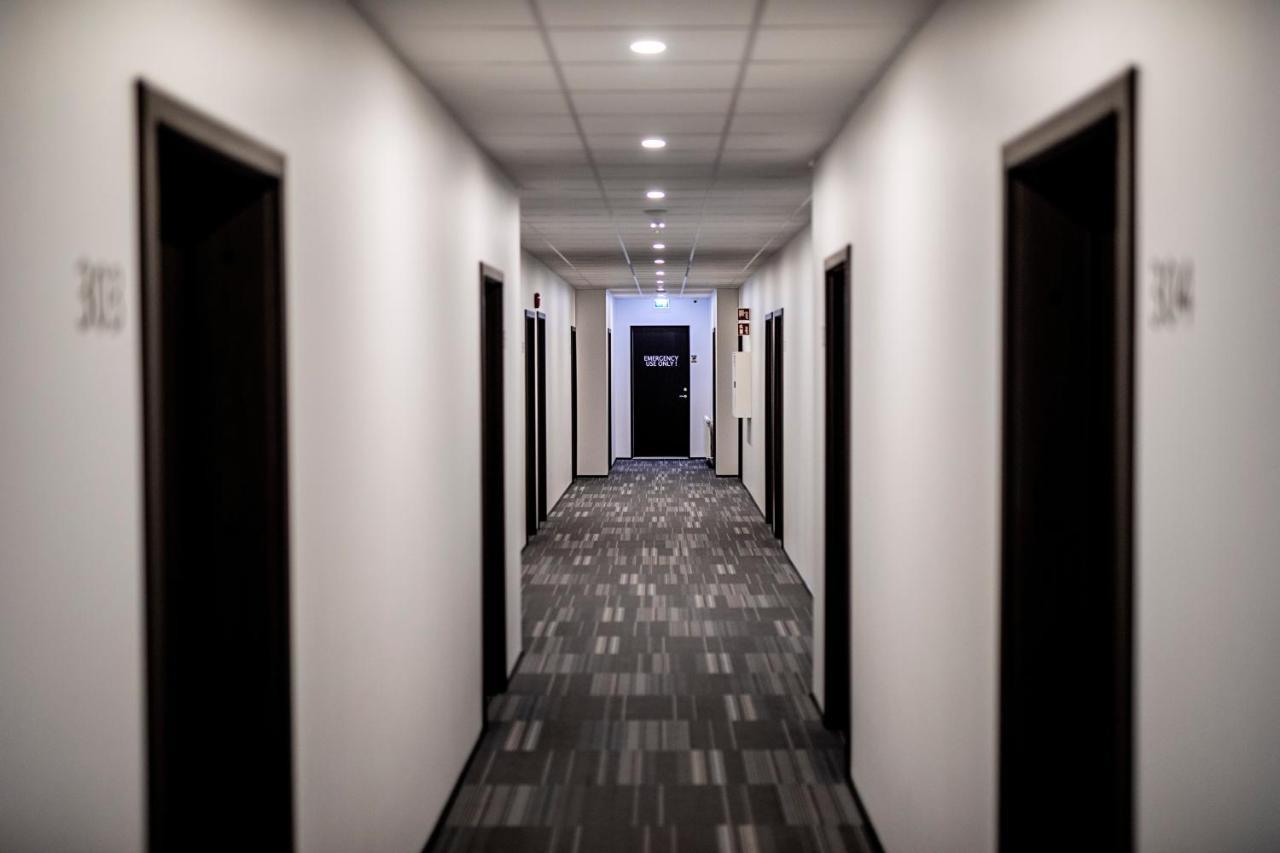 Hotel 201