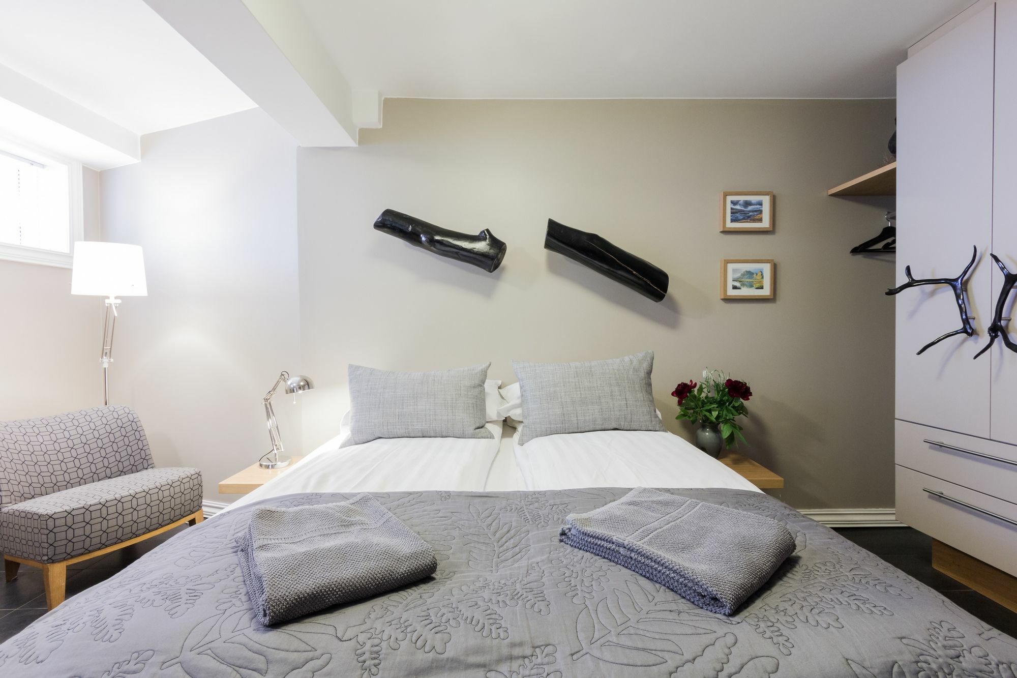 Smaragata Guest house