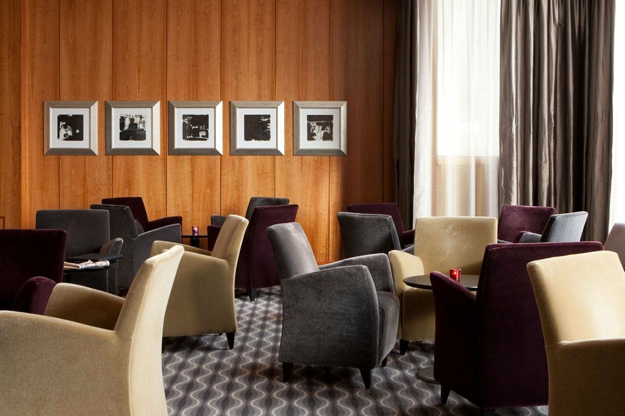 Radisson Blu Saga Hotel, 4*
