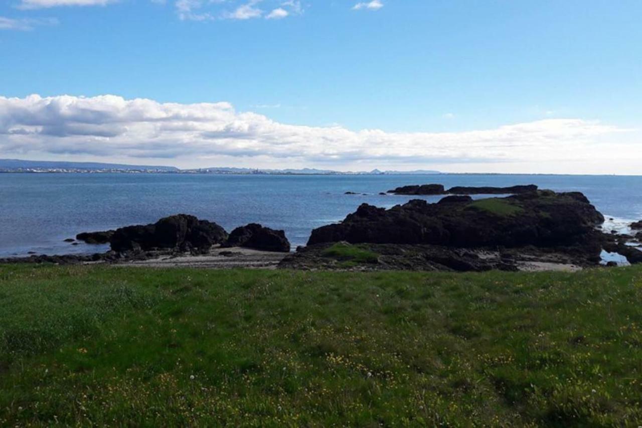 Nesvik, A Unique Nature Getaway Near Villa