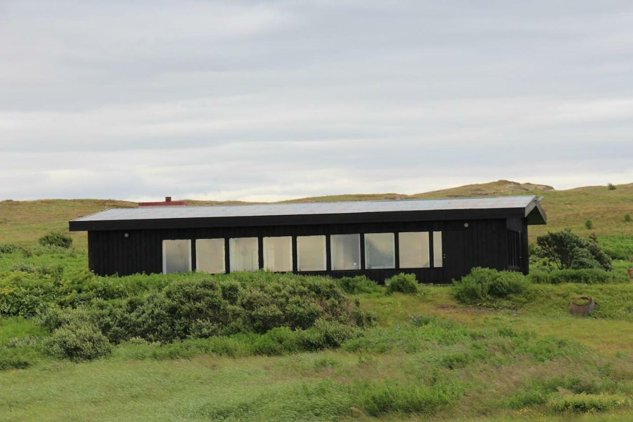 Villa Nesvik, A Unique Nature Getaway Near