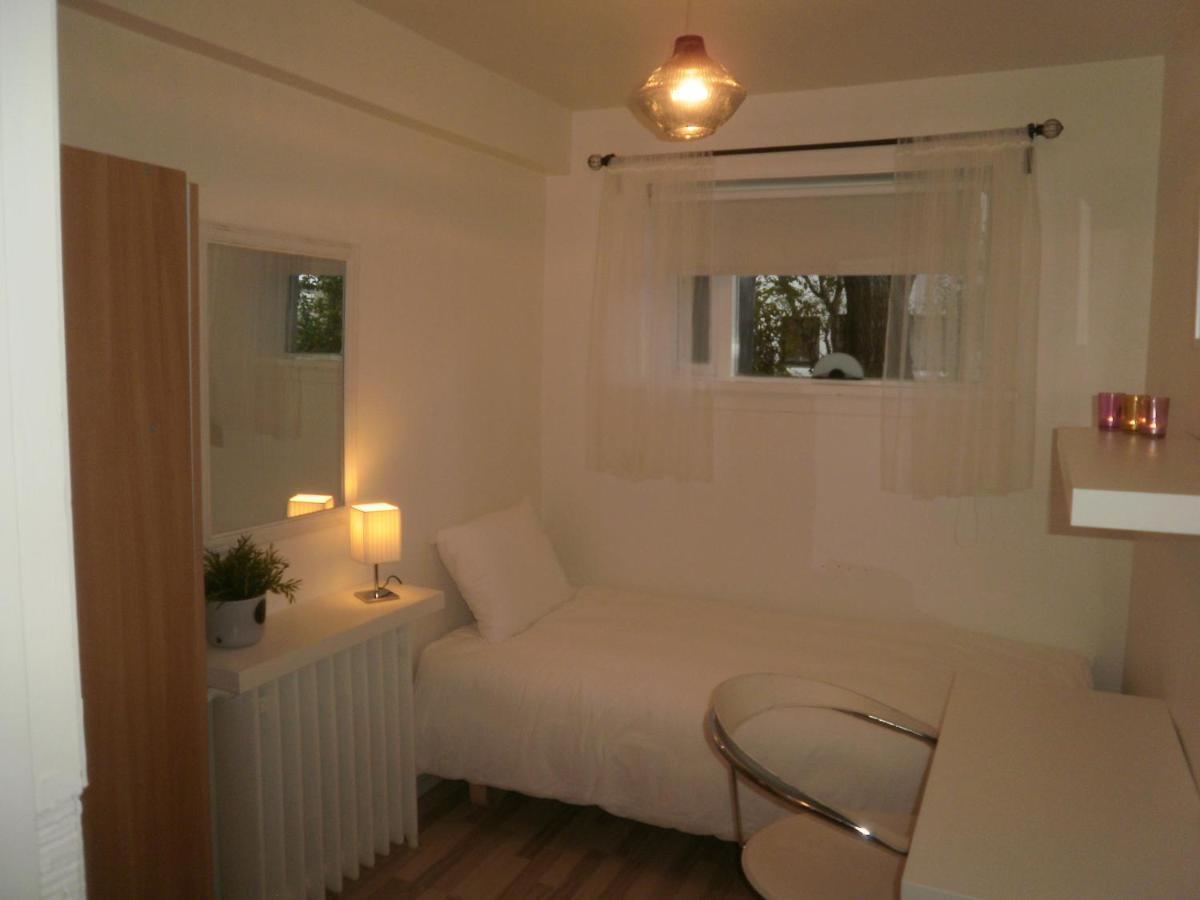 Star Guest house *
