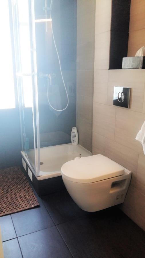 Refurinn Hostal
