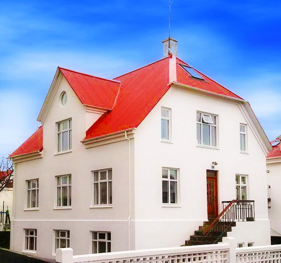 Refurinn Hostal