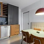 Spacious&Central Apartment - 3 Bedrooms