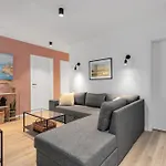 Stylish 3Br Apartment