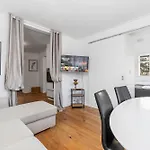 Huge Apartment - Best Location - Large Patio