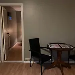 A Cozy Basement Apartment In Rvk Suburbs
