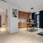 Premium Apartment Queen Downtown