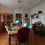 Bed And Books B&B