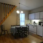 Forsaela Apartments And Rooms