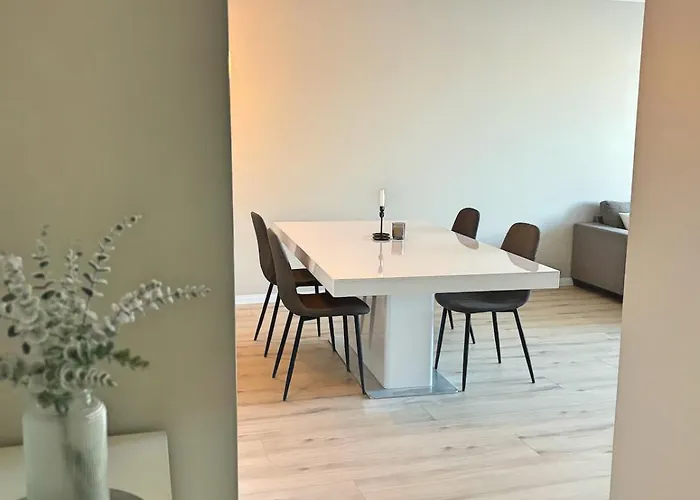 Cozy Apartment Near Downtown