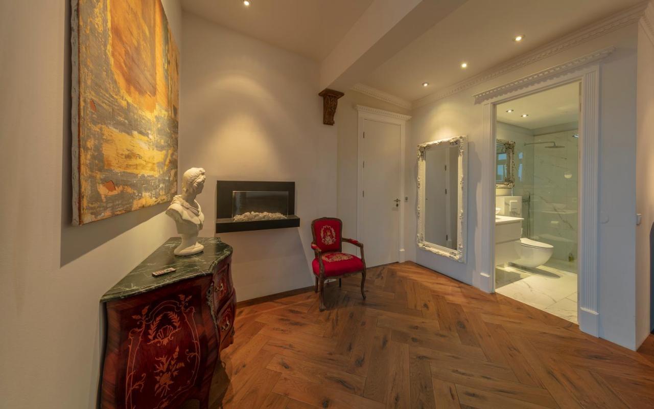 Iceland Sjf Villa, Hot Tub & Outdoor Sauna Amazing Mountains And View Over Pousada Reiquiavique