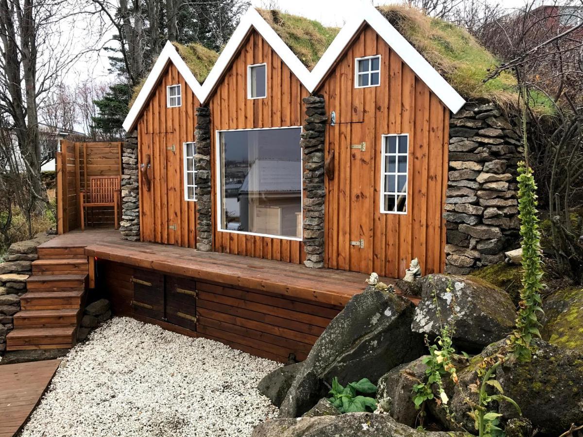 Iceland Sjf Villa, Hot Tub & Outdoor Sauna Amazing Mountains And View Over Pousada *