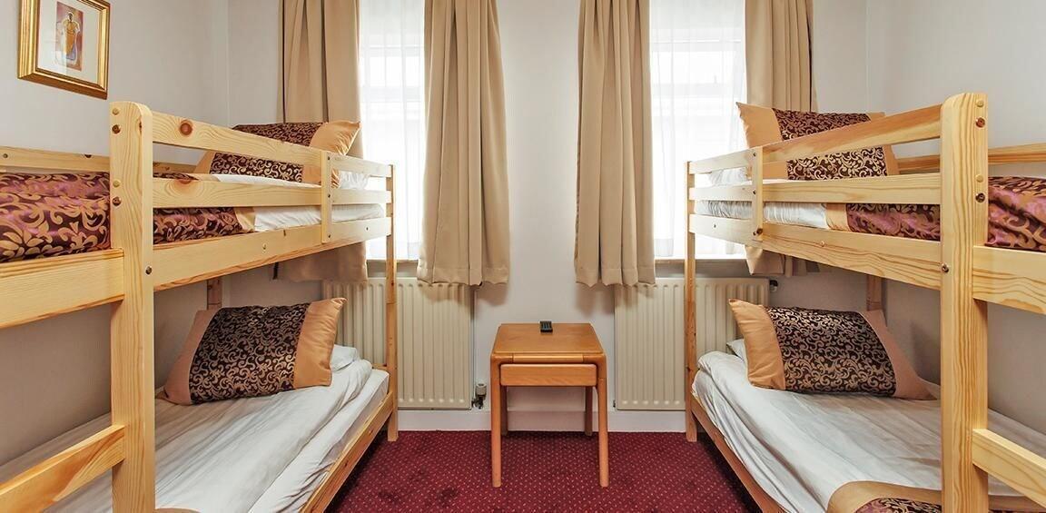 By Reykjavik Airport Guest house Keflavik