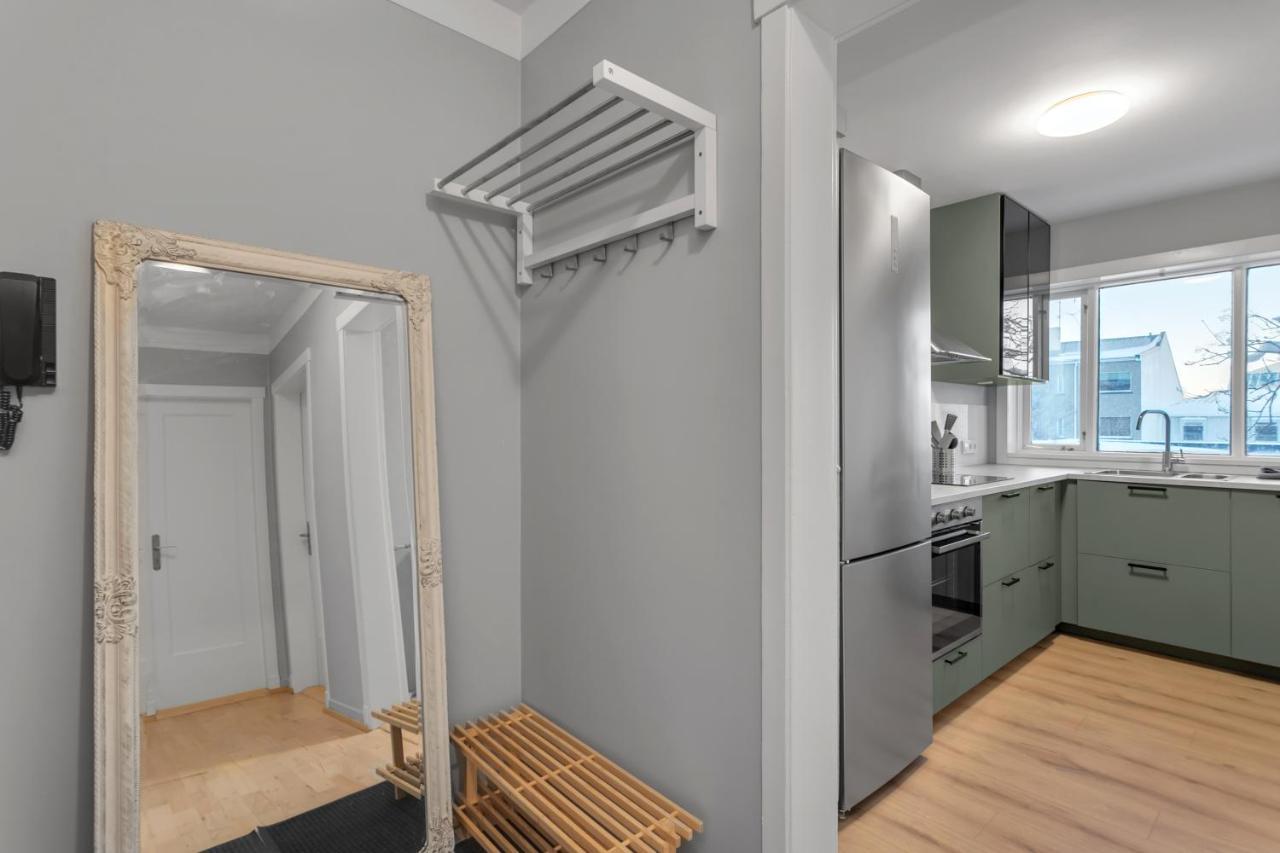 Cozy One-bedroom Apartment *