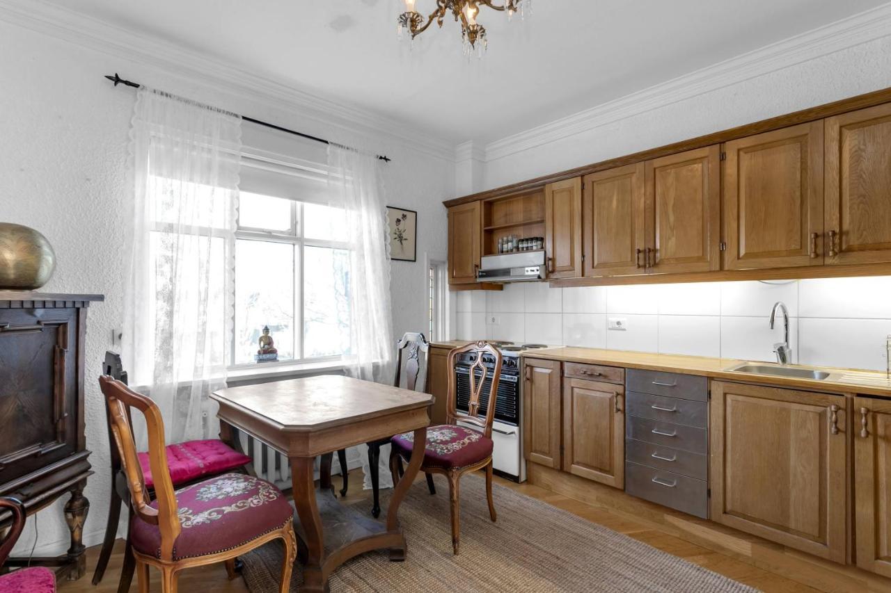Charming In - Perfect Location *