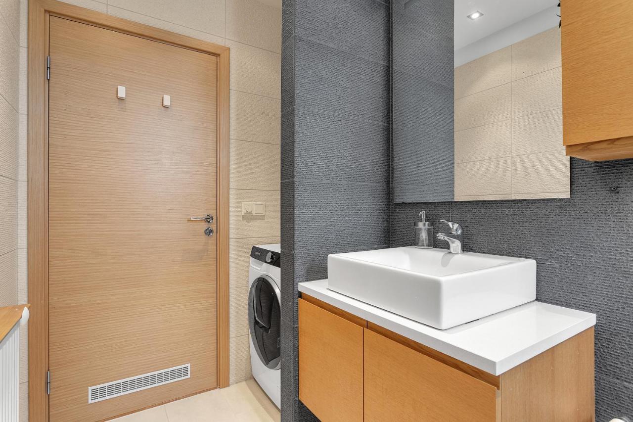 Modern, Stylish & Comfortable *