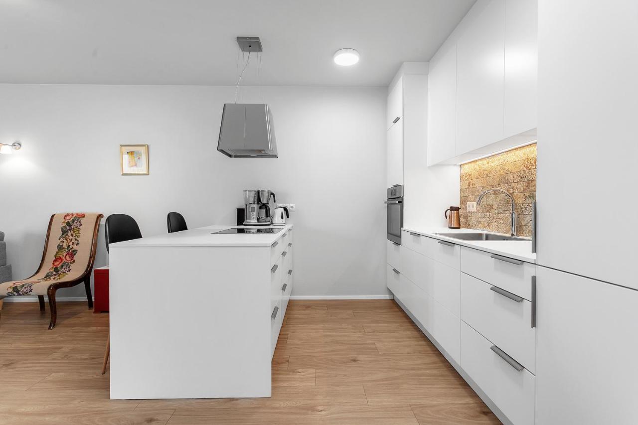 Apartment Modern 2br Flat W/ Balcony Reykjavik