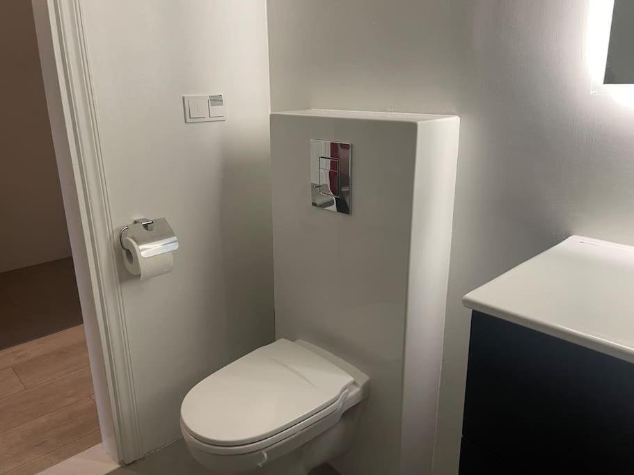 Cool Place In Perfect Location Downtown Apartment *