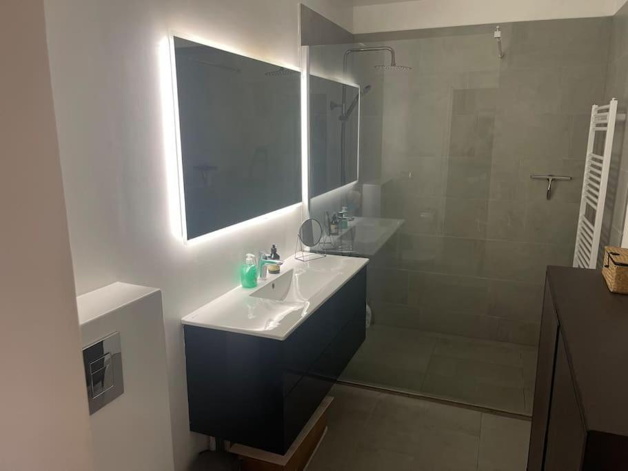 Cool Place In Perfect Location Downtown Apartment
