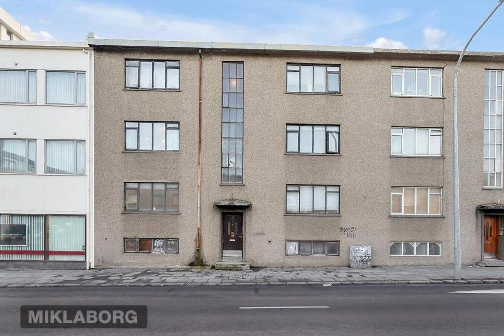 Cool Place In Perfect Location Downtown Apartment