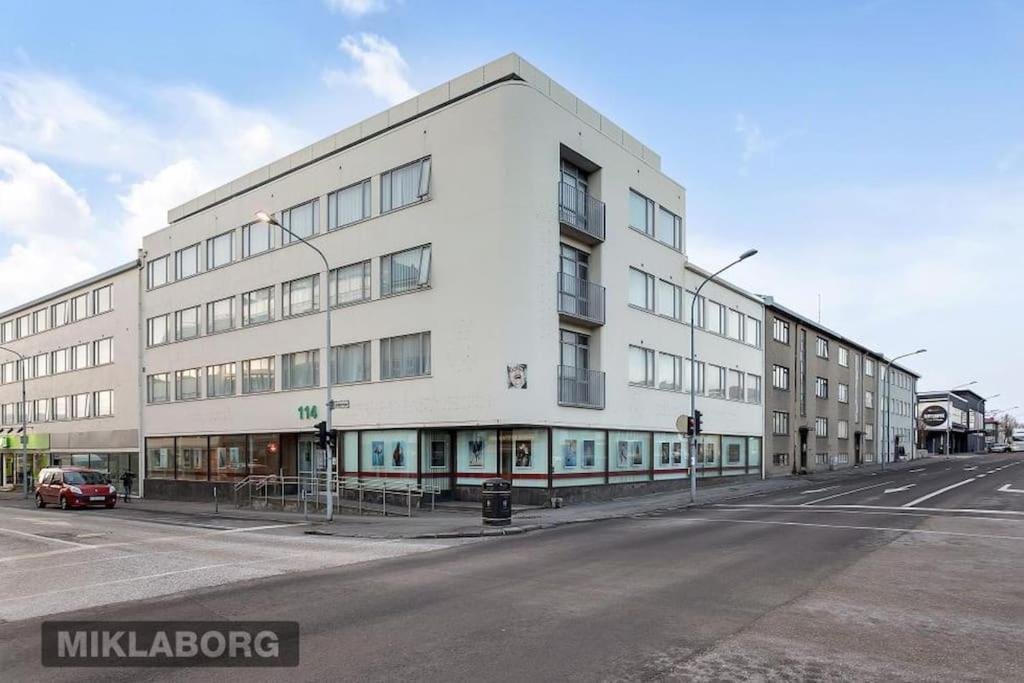 Cool Place In Perfect Location Downtown Apartment *
