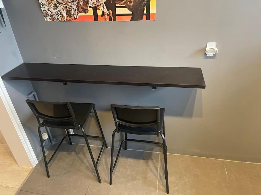 Cool Place In Perfect Location Downtown *