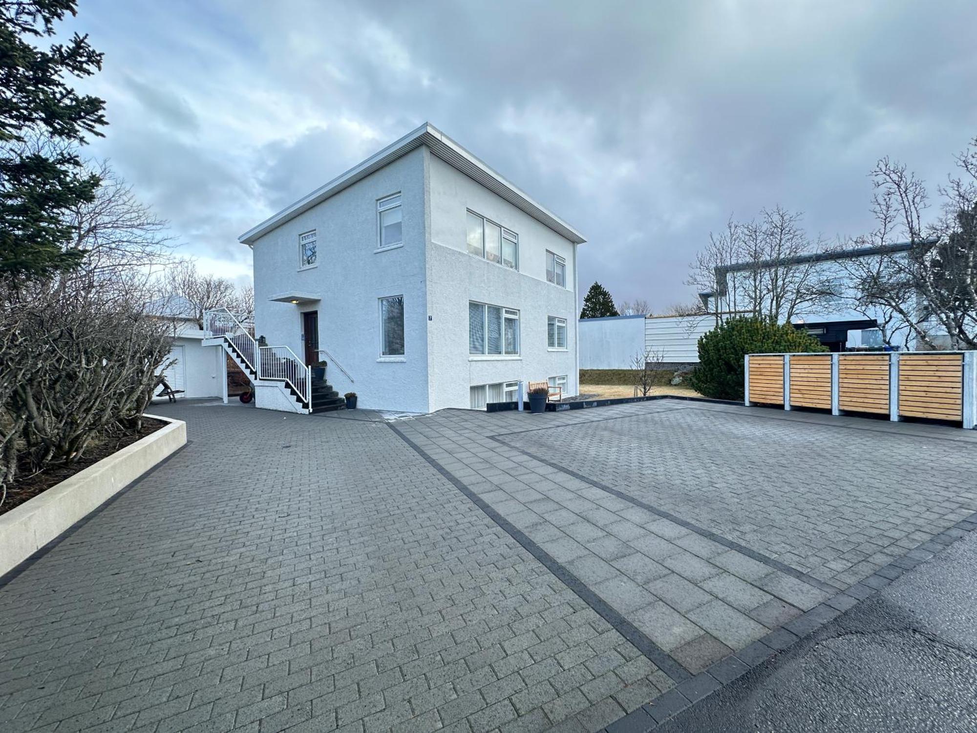 Apartment Solheimar - Birta