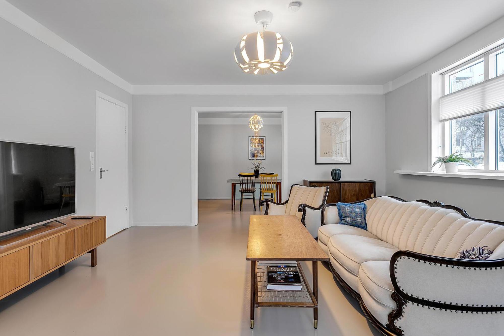 Spacious&central - 3 Bedrooms