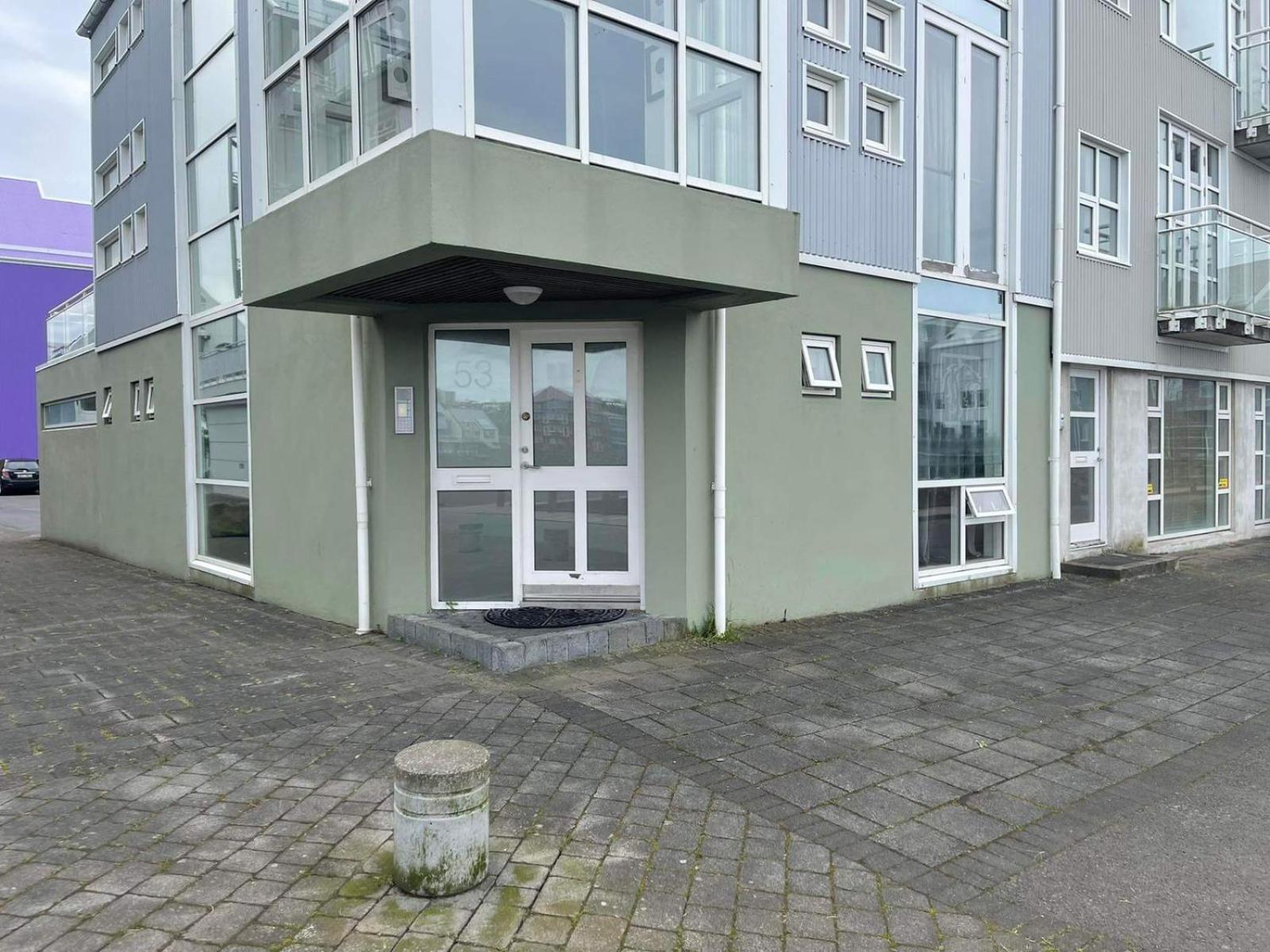 With Ocean View * Reykjavík
