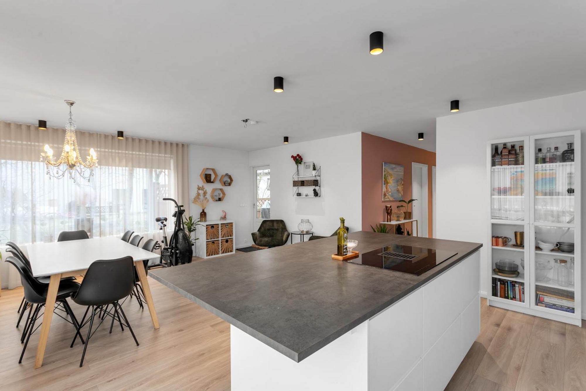 Apartment Stylish 3br Reykjavik