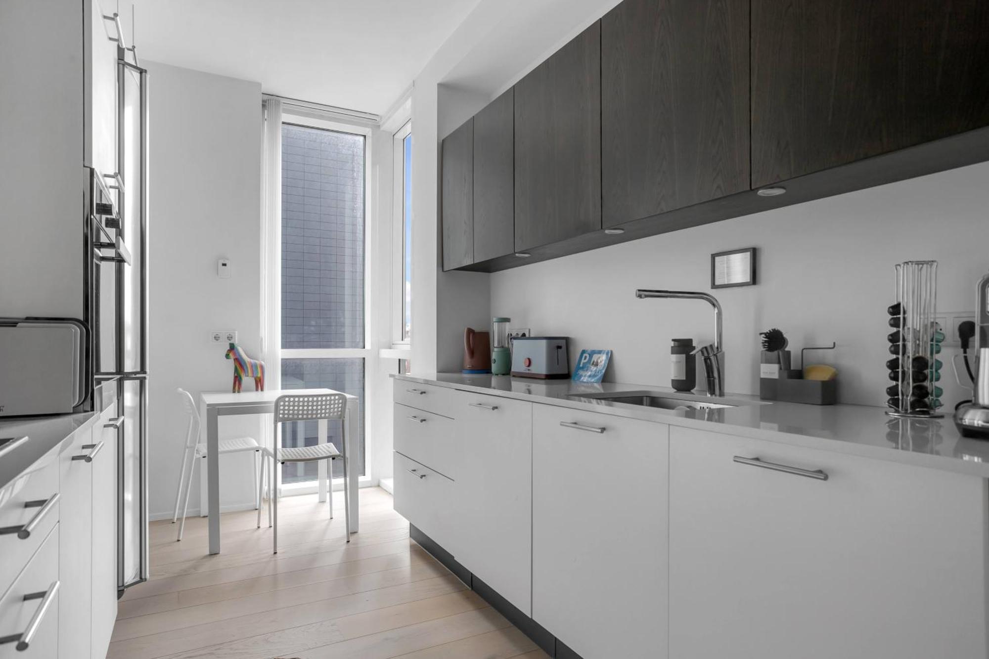 Apartment Stylish & Modern 2br Downtown *
